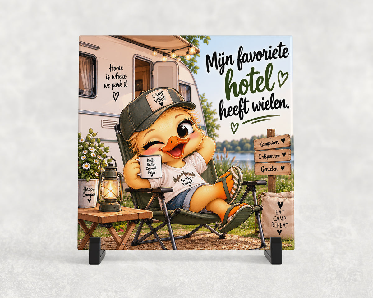 Tegeltje | Mijn favoriete hotel heeft wielen – Camping