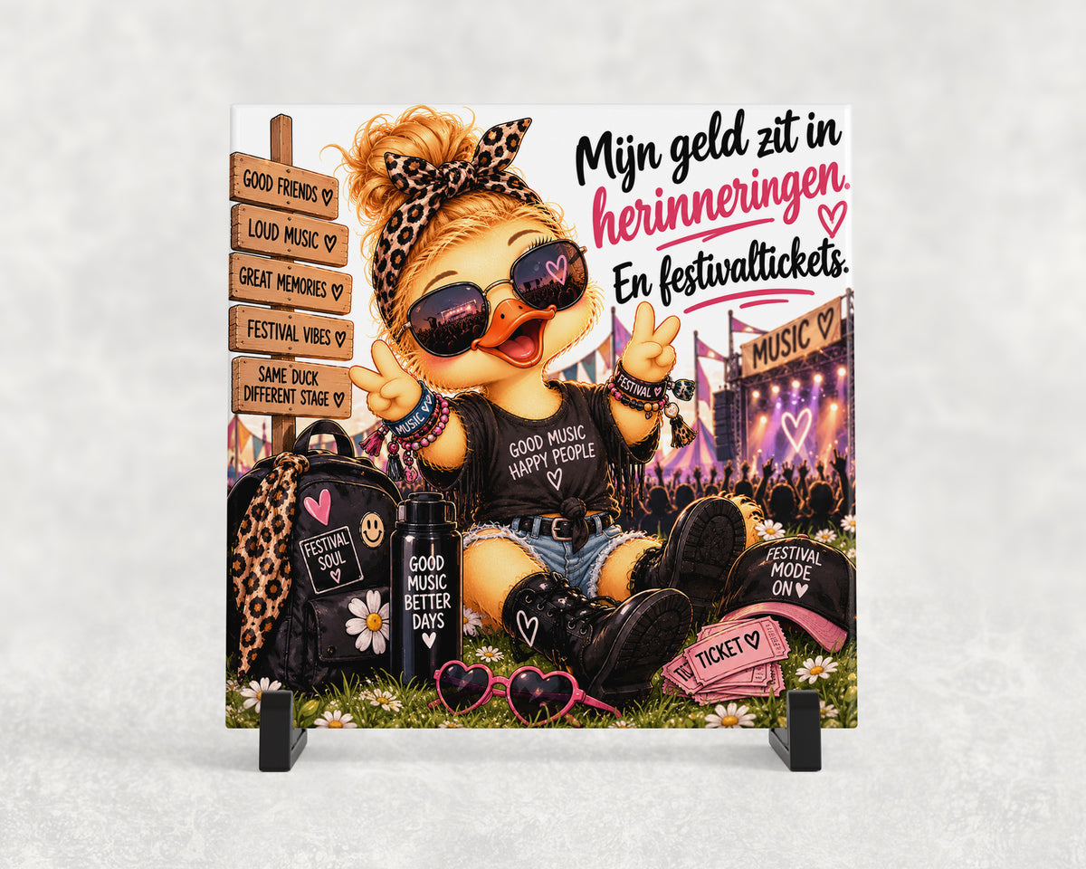 Tegeltje | Mijn geld zit in herinneringen – Festival